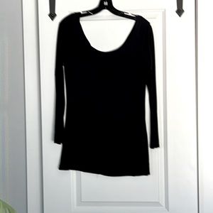 Black An’ge long sleeves off the shoulder top